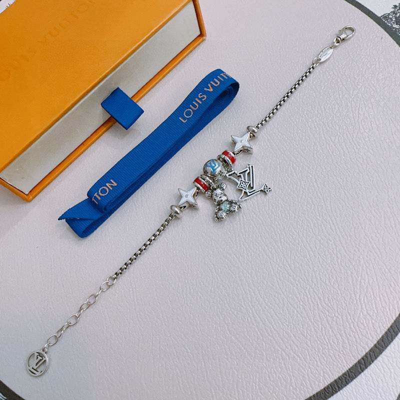LV Bracelet 11yxx40
